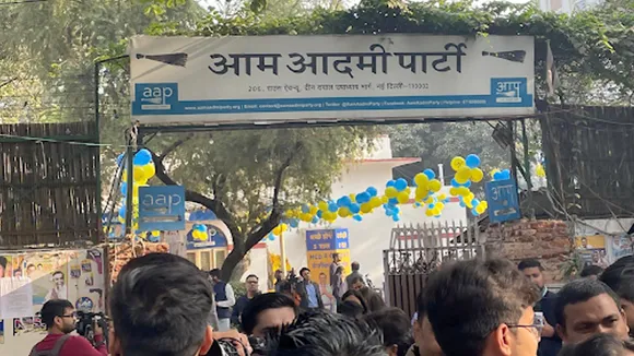 MCD Results: Sounds, songs and colour at AAP office amid trends seesaw