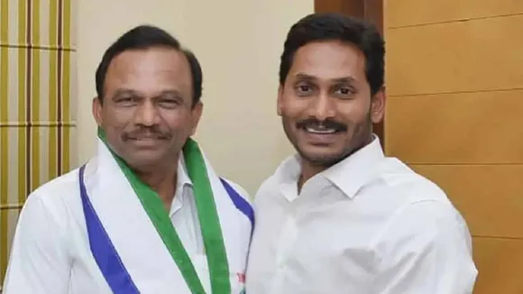 Andhra Pradesh: Ongole MP Magunta Sreenivasulu Reddy resigns from YSRCP