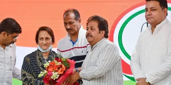 BJP leader Indu Verma joins Congress