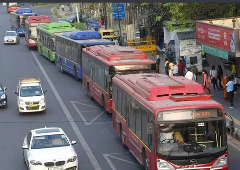 Lane driving sane drivingâ over 44,000 challans issued under bus lane enforcement drive in Delhi