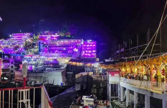 Special prayers mark the beginning of Navratra festival at Vaishno Devi shrine