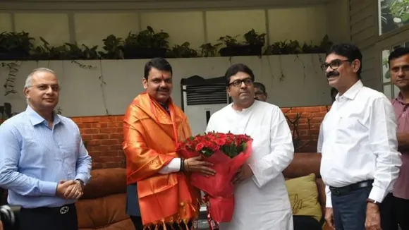 Devendra Fadnavis meets Raj Thackeray in view of upcoming BMC elections