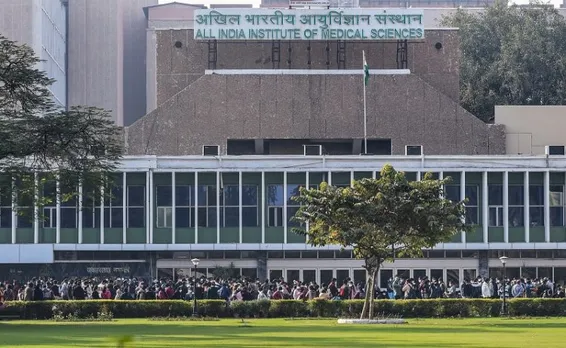 AIIMS bans cell phone use by OPD registration counter staff