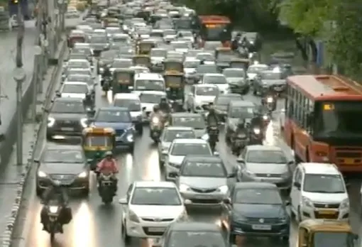 Delhi traffic snarls after heavy rainfall