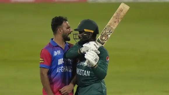 Pakistani batsman threatening Afghanistani bowler to hit with bat leads to post-match violence