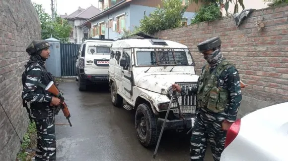 Srinagar police raid residences of three lawyers in connection with advocate's murder