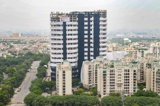 Supertech Illegal Twin towers in Noida ready for demolition