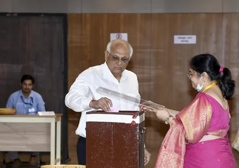 Gujarat CM Patel, Speaker Acharya vote for presidential election