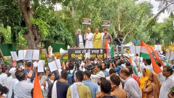 Delhi Congress holds protest, demands Manish Sisodia's resignation