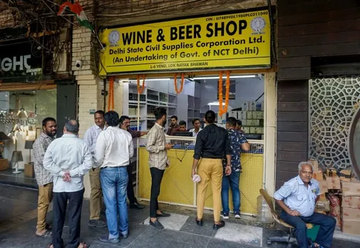 Liquor scam: Delhi court grants interim bail to five accused