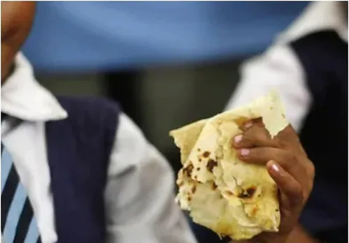 Food poisoning: 137 paramedical students hospitalised in Karnataka