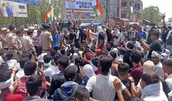 Protests against Agnipath scheme, Gurugram-Jaipur highway blocked