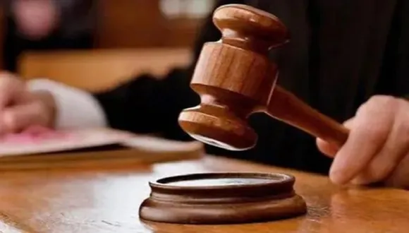 Kerala HC stays sessions court order granting bail to writer in sexual harassment case