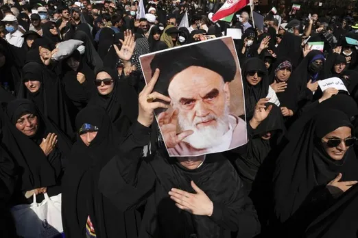 Pro-government rallies held in Iran amid mass protests