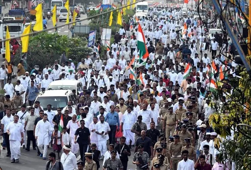Bharat Jodo Yatra draws crowds, pickpockets too; many incidents reported