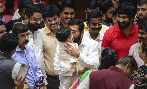 Ahead of trust vote, Speaker reinstates Eknath Shinde as Shiv Sena legislature party leader