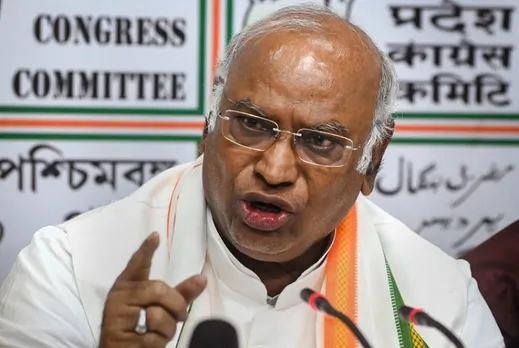 Thirty lakh posts in govt depts vacant, claims Mallikarjun Kharge