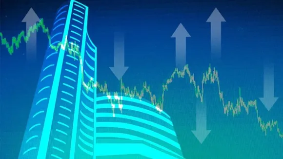 Markets fall for 5th day; Sensex cracks 817 points in early trade