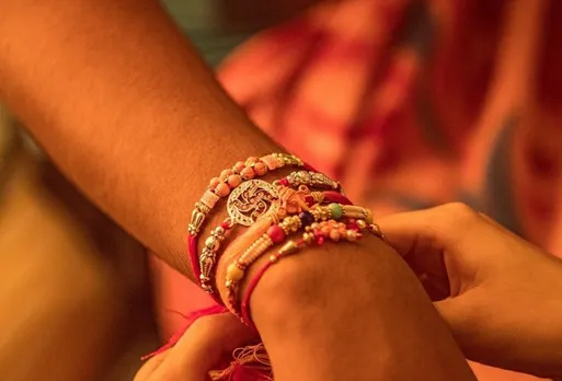 Not allowed to tie rakhis to their brothers in jail, women  stage road blockade in Indore