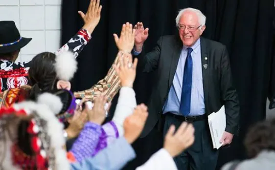 Bernie Sanders crushes Clinton in Alaska, Washington, Hawaii caucuses