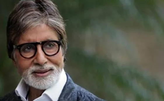 Family accompanies Amitabh Bachchan to National Awards