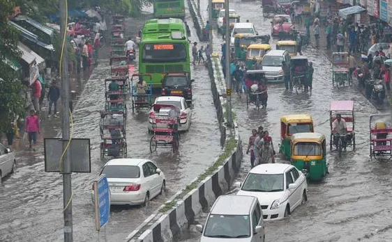 Scattered rainfall caused waterlogging, traffic snarl in Delhi