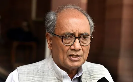 Digvijay Singh favour holding talks with Pakistan