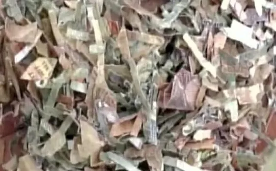 Sack full of burnt remains of 500 and 1000 Rupee notes found in Bareilly