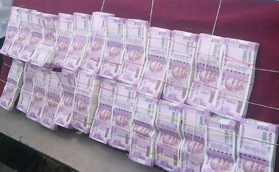 Post Demonetisation: Scrapped notes worth Rs 65 lakh seized from three businessmen in Mumbai