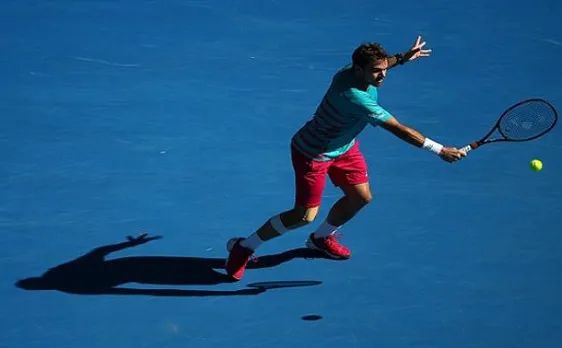 Stanislas Wawrinka secures straight set victory over Jo-Wilfried Tsonga in quarters to seal semifinal berth at Australian Open