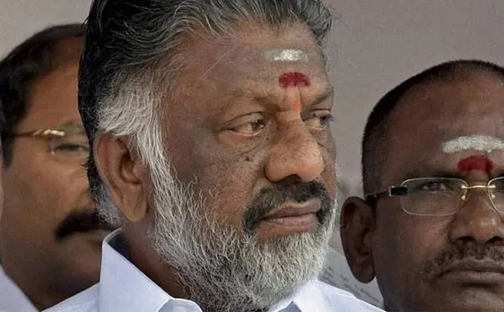 Tamil Nadu CM O Panneerselvam hoists national flag in Chennai