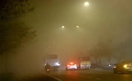 Landing operations at Delhi Airport suspended due to dense fog 