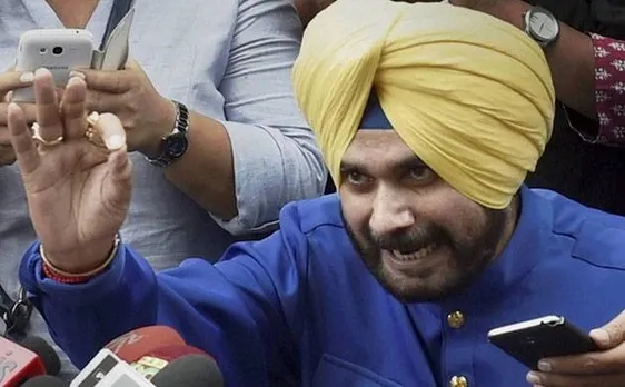 Navjot Singh Sidhu suspends SDO Sewerage Board for dereliction of duty in Gurdaspur