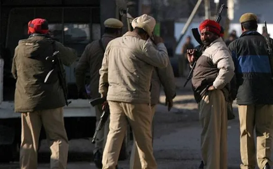 Pathankot police launches search operations for three suspects who robbed SUV in Jammu