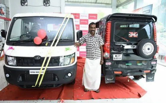 Auto driver with quirky Mahindra modified vehicle receives praise from Anand Mahindra, gets brand new carrier