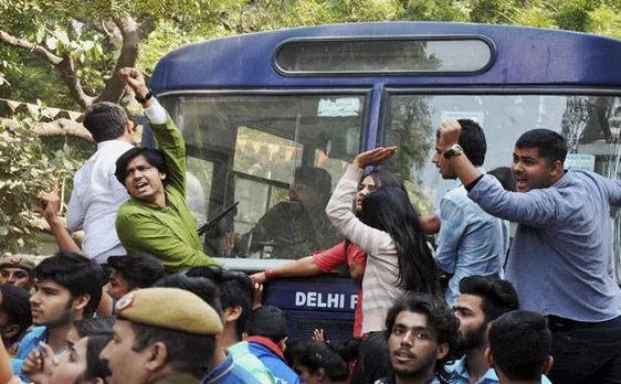 AISA, ABVP activists clash in Delhi University