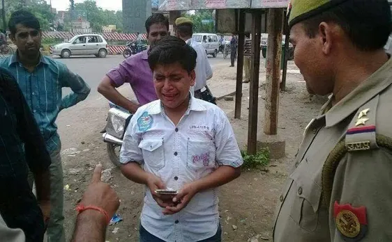 Police officer not only comforted the child but also paid challan from his pocket, read on