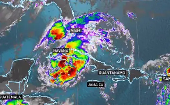 Tropical Storm Philippe crosses Cuba towards Florida