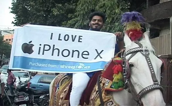 iPhone X: Mumbai man rides from Thane to store for purchasing smartphone 