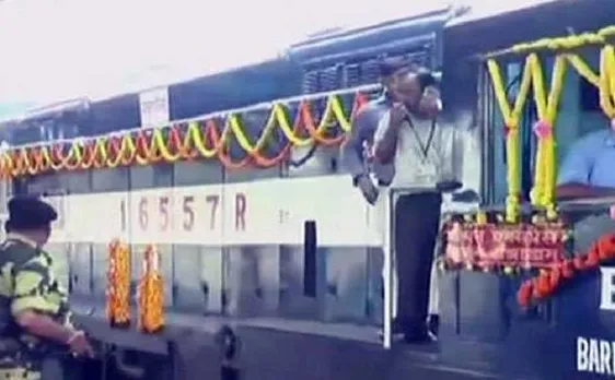 PM Modi, Sheikh Hasina, Mamata Banerjee flag off Kolkata-Khulna passenger train