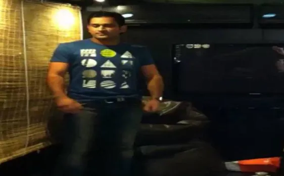 Watch | Dhoniâ€™s dance moves on Johnâ€™s â€˜Desi Boyzâ€™ song amuse wife Sakshi