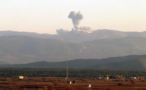 Syrian rebels shoots down Russian plane captures pilot