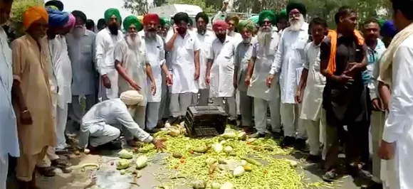 Farmers intensify protests on second day of Kisan Avkash; vegetables prices Sky High!