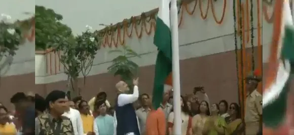 Congress mocks Amit Shah for dropping Tricolour at BJP headquarters