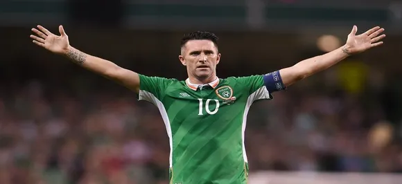 Ireland footballing icon Keane hangs up boots