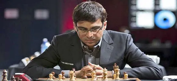 Viswanathan Anand loses to Magnus Carlsen, slips to fifth in Tata Steel Chess tournament