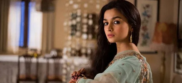 Alia Bhatt ready to apologise to Kangana Ranaut on â€˜upsettingâ€™ her