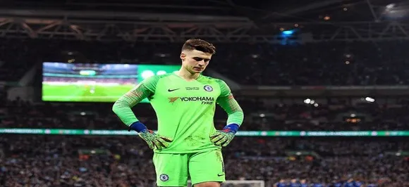 WATCH - Maurizio Sarri, Kepa Arrizabalaga have big 'misunderstanding' in League Cup final