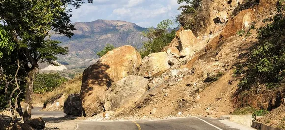 Watch Video: Massive landslide blocks Jammu-Srinagar National Highway