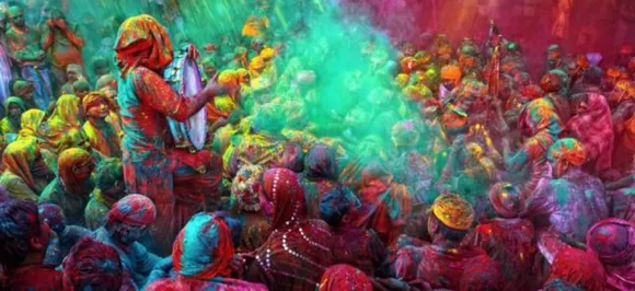 Is it Holi and NOT holiday for you? These 5 awesome ideas will leave you in sulk-free mood 